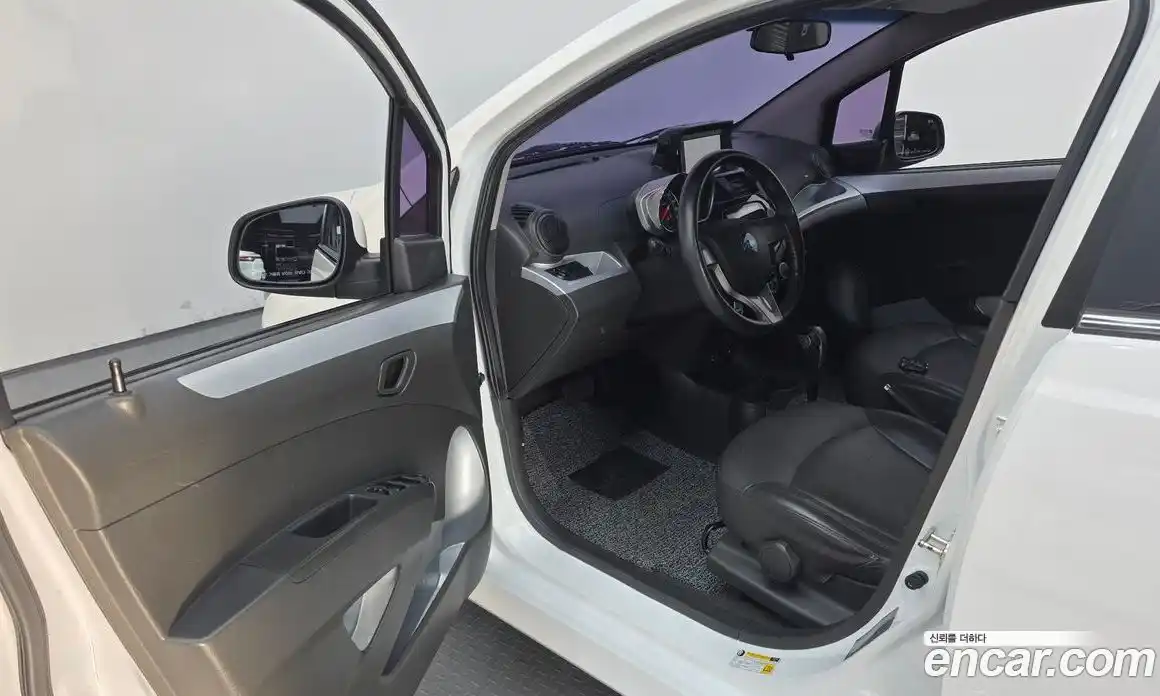 Chevrolet Spark 2015 1.0 Автомат в Москве № 105557, фото 17