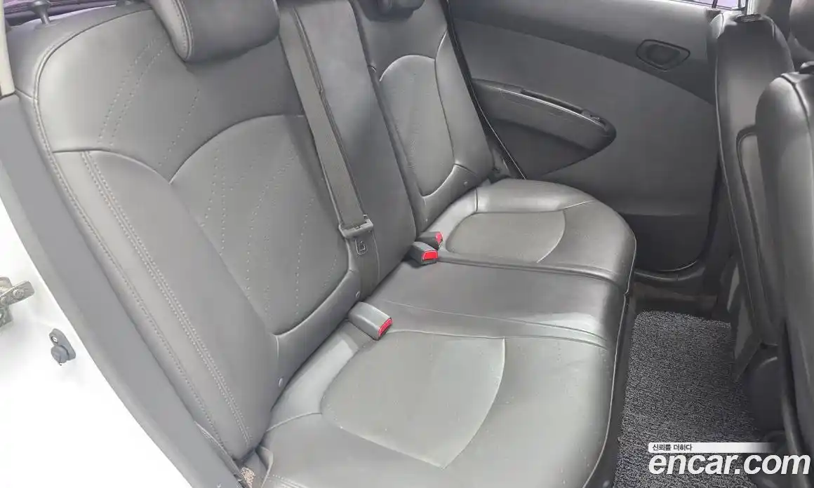 Chevrolet Spark 2015 1.0 Автомат в Москве № 105557, фото 18