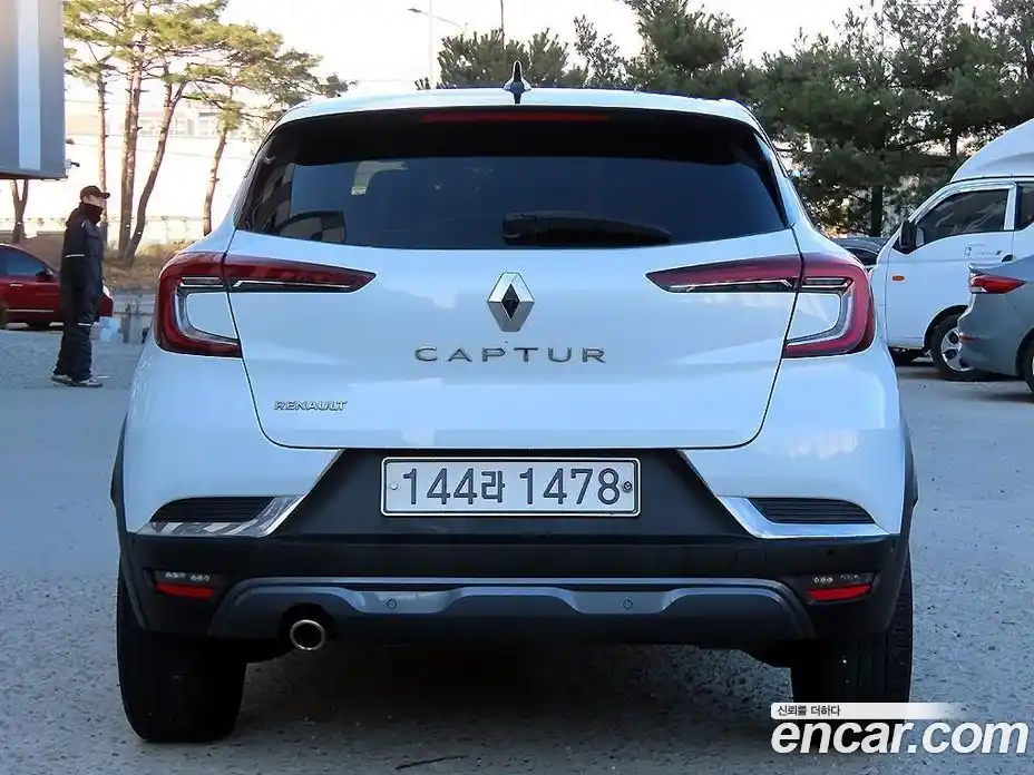 Renault Captur 2020 1.3 Автомат в Москве № 105986, фото 4