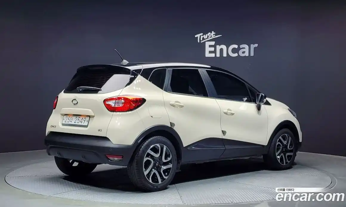 Renault QM3 2015 1.5 Автомат в Москве № 107055, фото 15