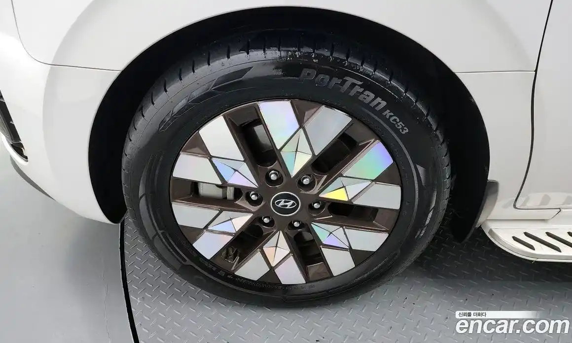 Hyundai Staria 2023 2.2 Автомат в Москве № 108027, фото 14