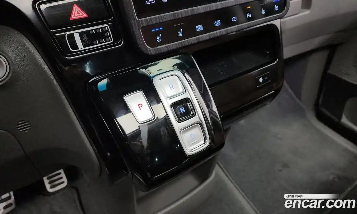 Hyundai Staria 2023 2.2 Автомат в Москве № 108027, фото 19