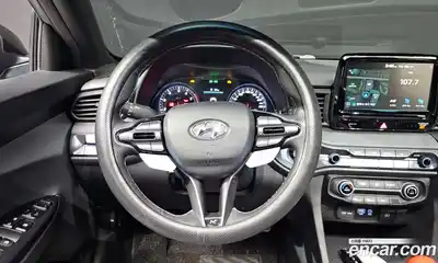 Hyundai Veloster 2020 2.0 Механическая в Москве № 108188, миниатюра 11