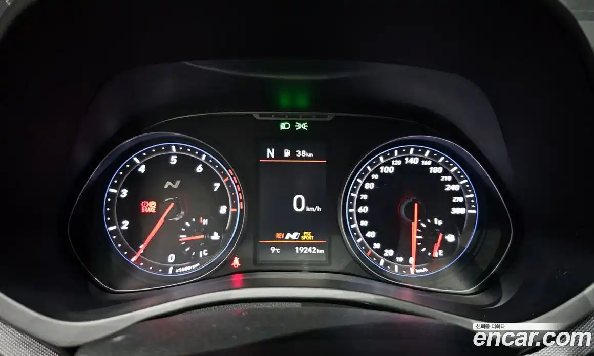 Hyundai Veloster 2020 2.0 Механическая в Москве № 108188, фото 4