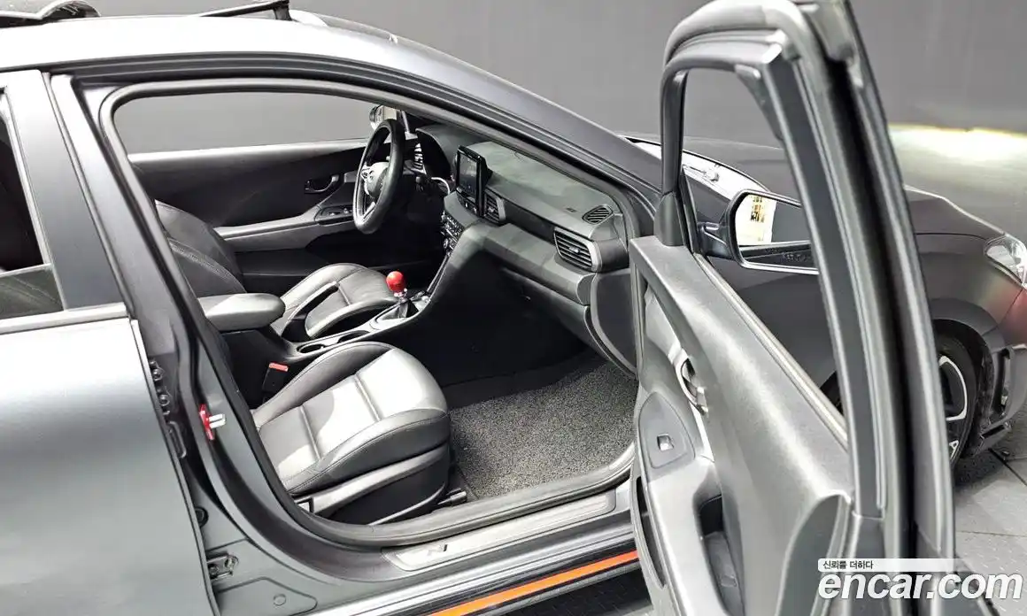 Hyundai Veloster 2020 2.0 Механическая в Москве № 108188, фото 5