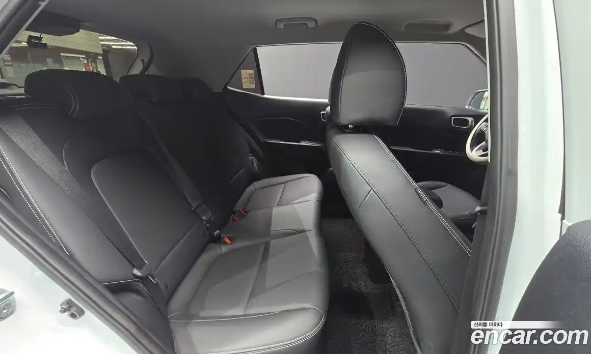 Hyundai Venue 2022 1.6 Автомат в Москве № 112049, фото 12