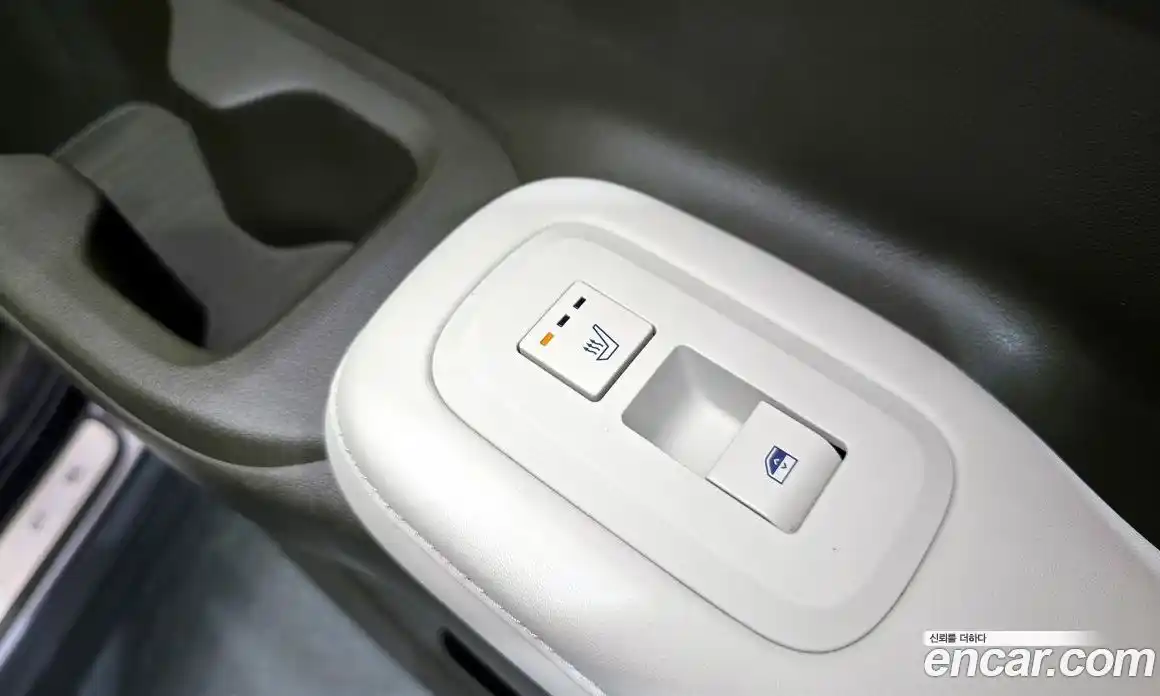 Hyundai Santa Fe 2024 1.6 Автомат в Москве № 112699, фото 9