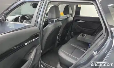 Kia Seltos 2023 1.6 Автомат в Москве № 114161, миниатюра 11