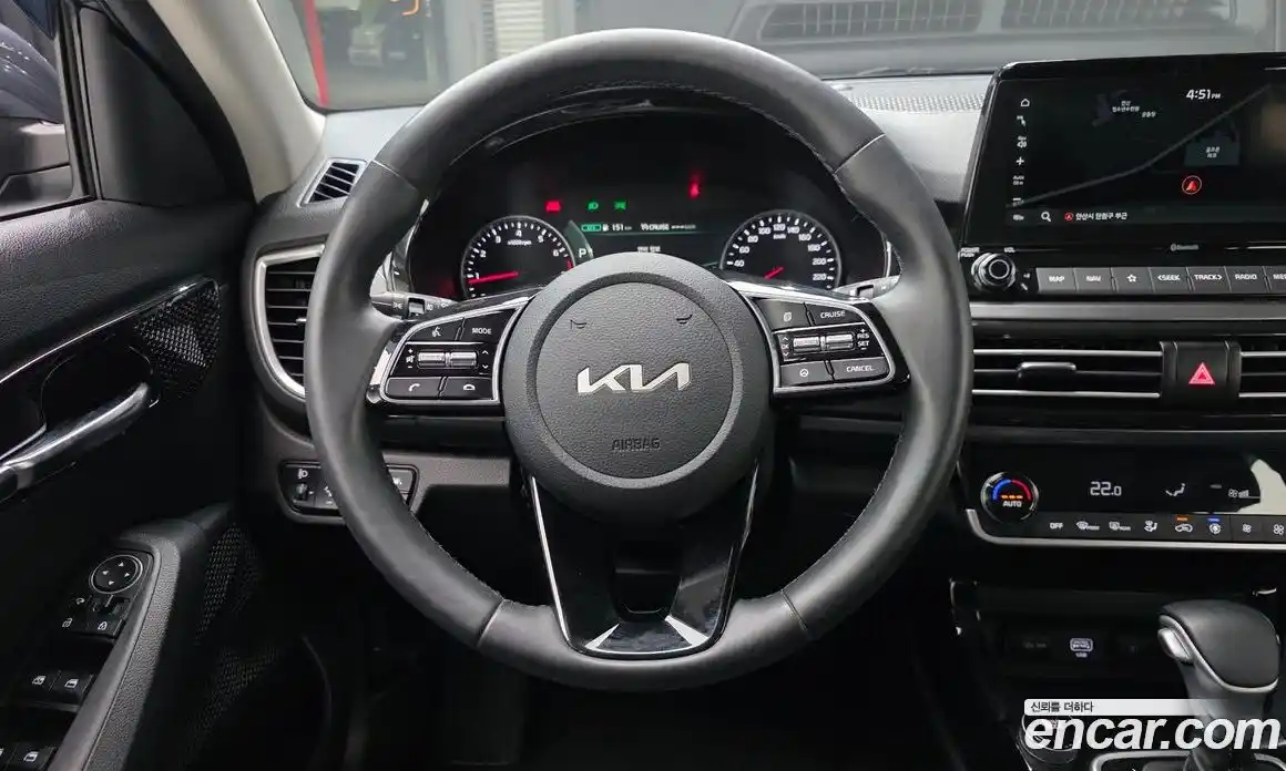 Kia Seltos 2023 1.6 Автомат в Москве № 114161, фото 13