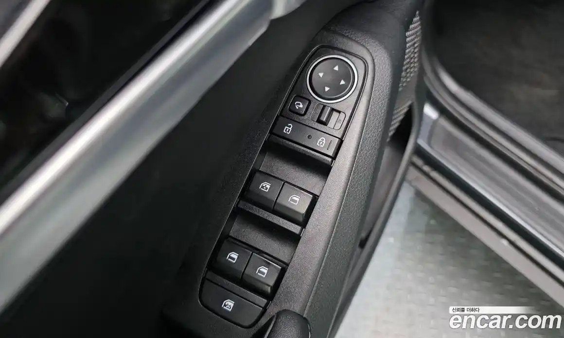 Kia Seltos 2023 1.6 Автомат в Москве № 114161, фото 14