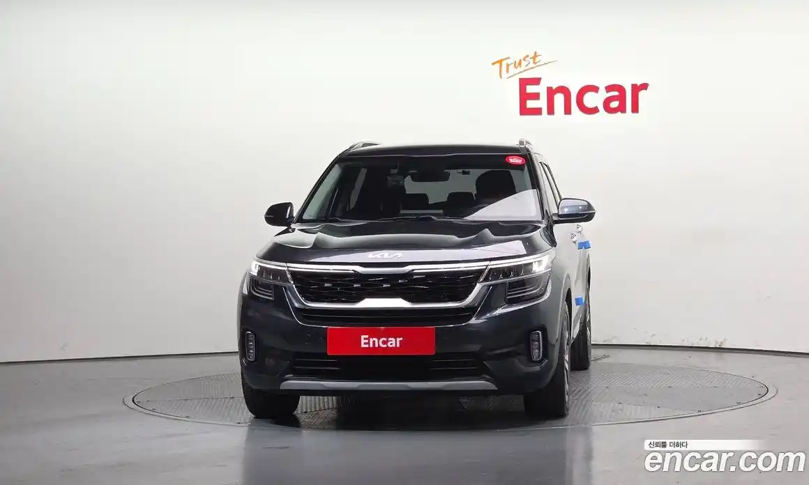 Kia Seltos 2023 1.6 Автомат в Москве № 114161, фото 3