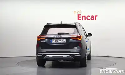 Kia Seltos 2023 1.6 Автомат в Москве № 114161, миниатюра 4