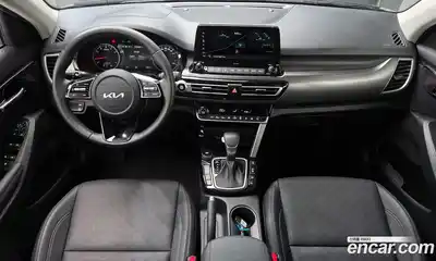 Kia Seltos 2023 1.6 Автомат в Москве № 114161, миниатюра 7