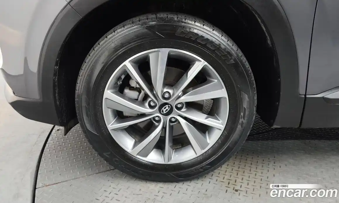 Hyundai Santa Fe 2019 2.0 Автомат в Москве № 119829, фото 14