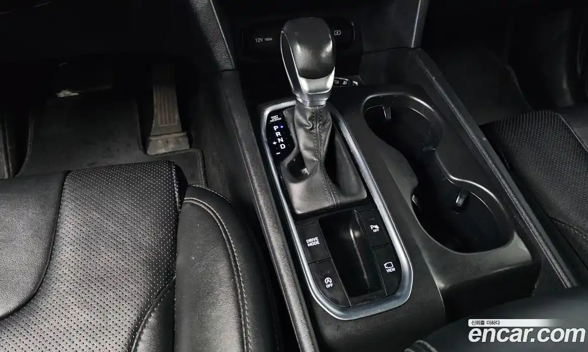 Hyundai Santa Fe 2019 2.0 Автомат в Москве № 119829, фото 17