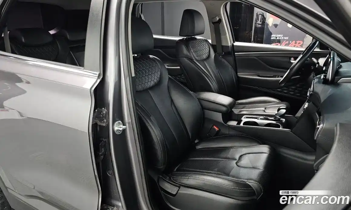 Hyundai Santa Fe 2019 2.0 Автомат в Москве № 119829, фото 3