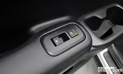 Hyundai Santa Fe 2024 1.6 Автомат в Москве № 119990, миниатюра 6