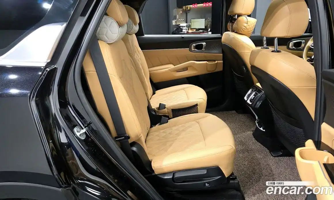 Kia Sorento 2023 1.6 Автомат в Москве № 121282, фото 4