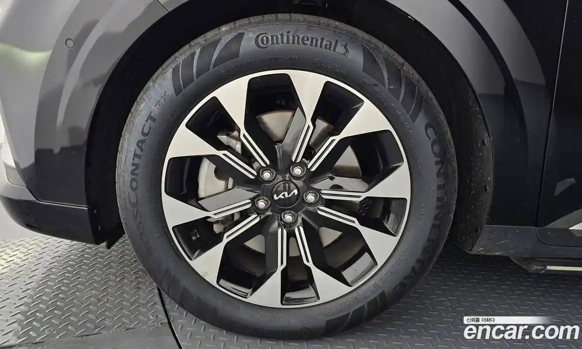 Kia Canival 2023 3.5 Автомат в Москве № 123095, фото 7