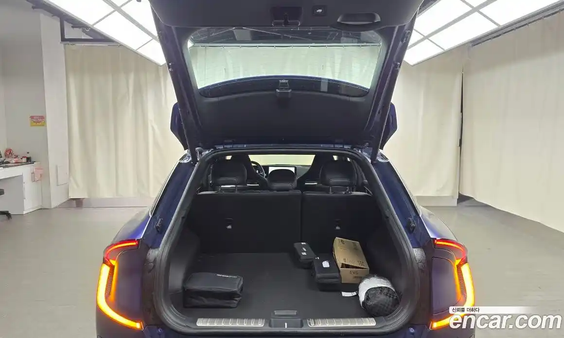 Kia EV6 2025 0.1 Автомат в Москве № 127806, фото 14