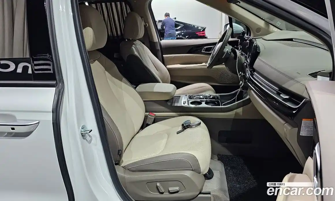 Kia Canival 2024 1.6 Автомат в Москве № 128357, фото 10