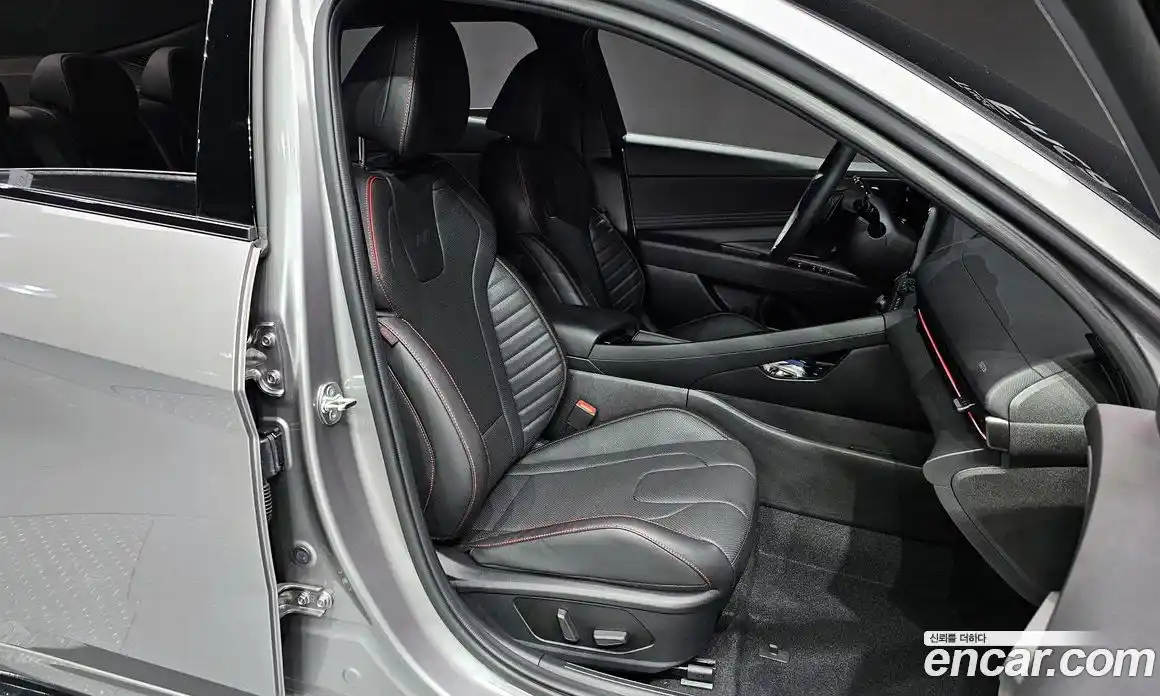 Hyundai Avante 2024 1.6 Автомат в Москве № 129715, фото 7