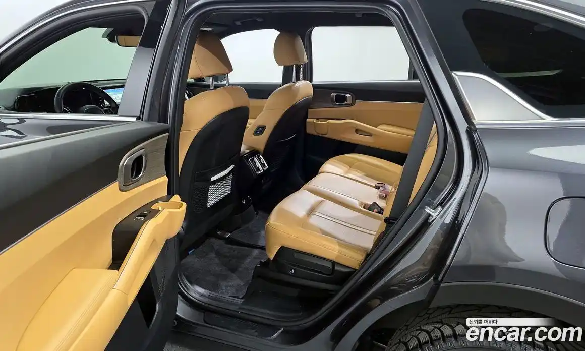 Kia Sorento 2023 1.6 Автомат в Москве № 131641, фото 18