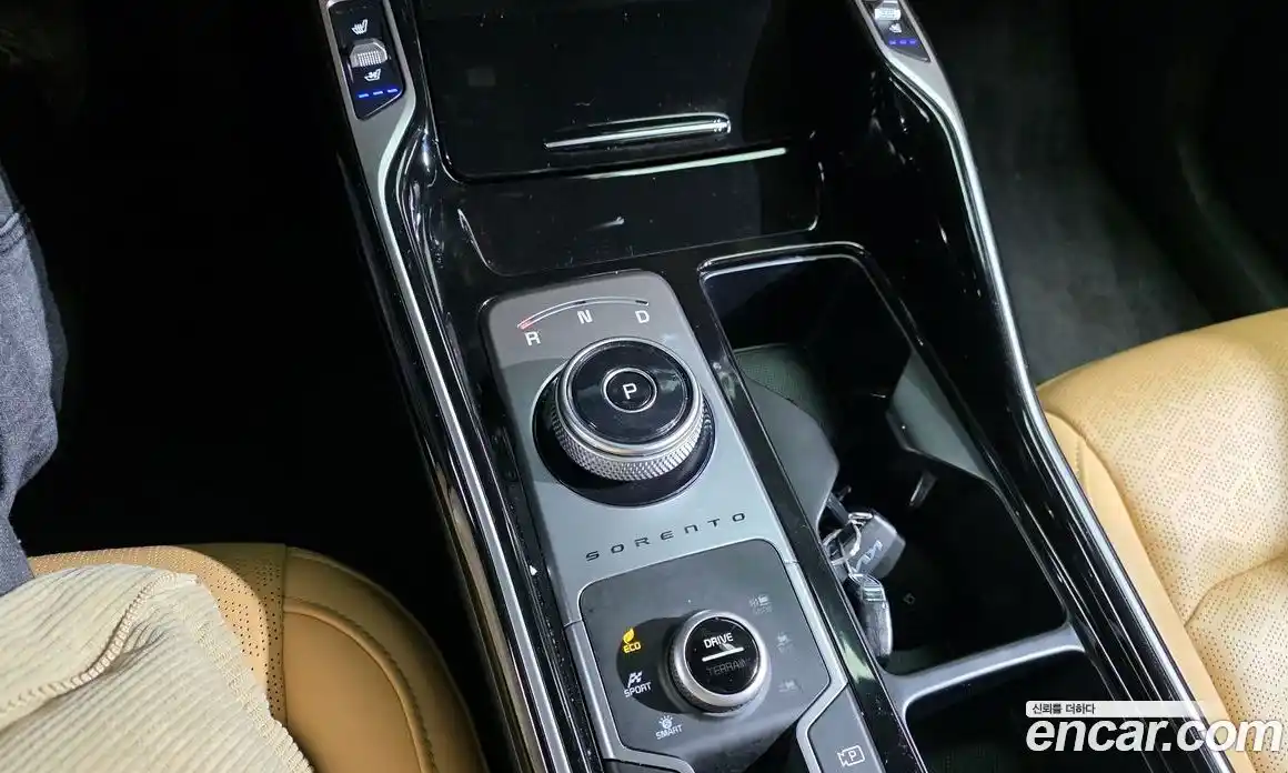 Kia Sorento 2023 1.6 Автомат в Москве № 131641, фото 20