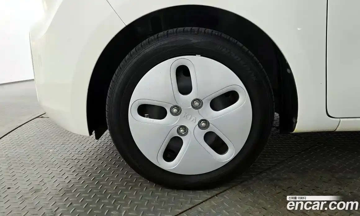 Kia Ray 2021 1.0 Автомат в Москве № 131659, фото 6