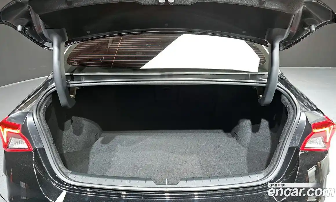 Kia K5 2023 2.0 Автомат в Москве № 132613, фото 13