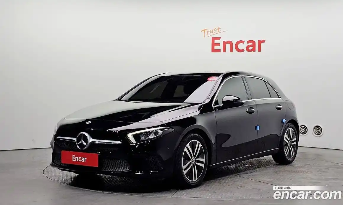 Mercedes-Benz A-Class 2021 2.0 Автомат в Москве № 140415, фото 4