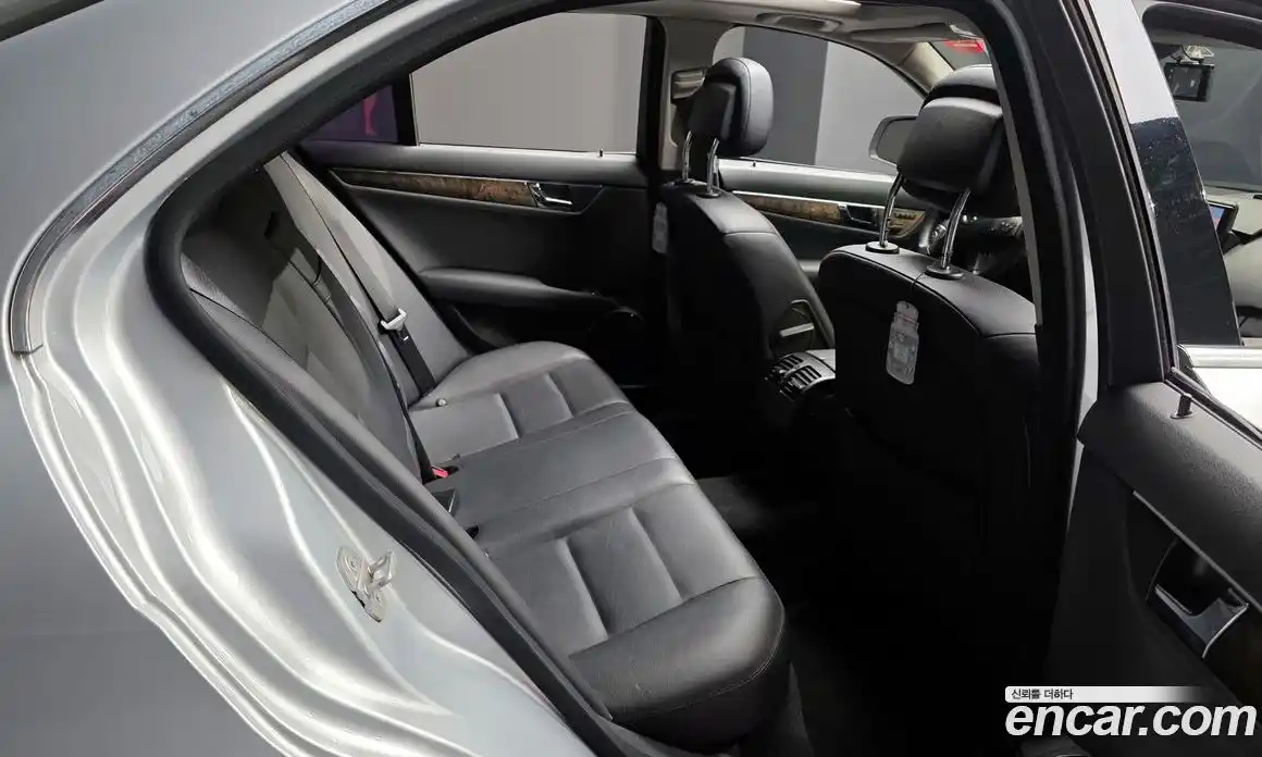 Mercedes-Benz C-Class 2009 1.8 Автомат в Москве № 140752, фото 16