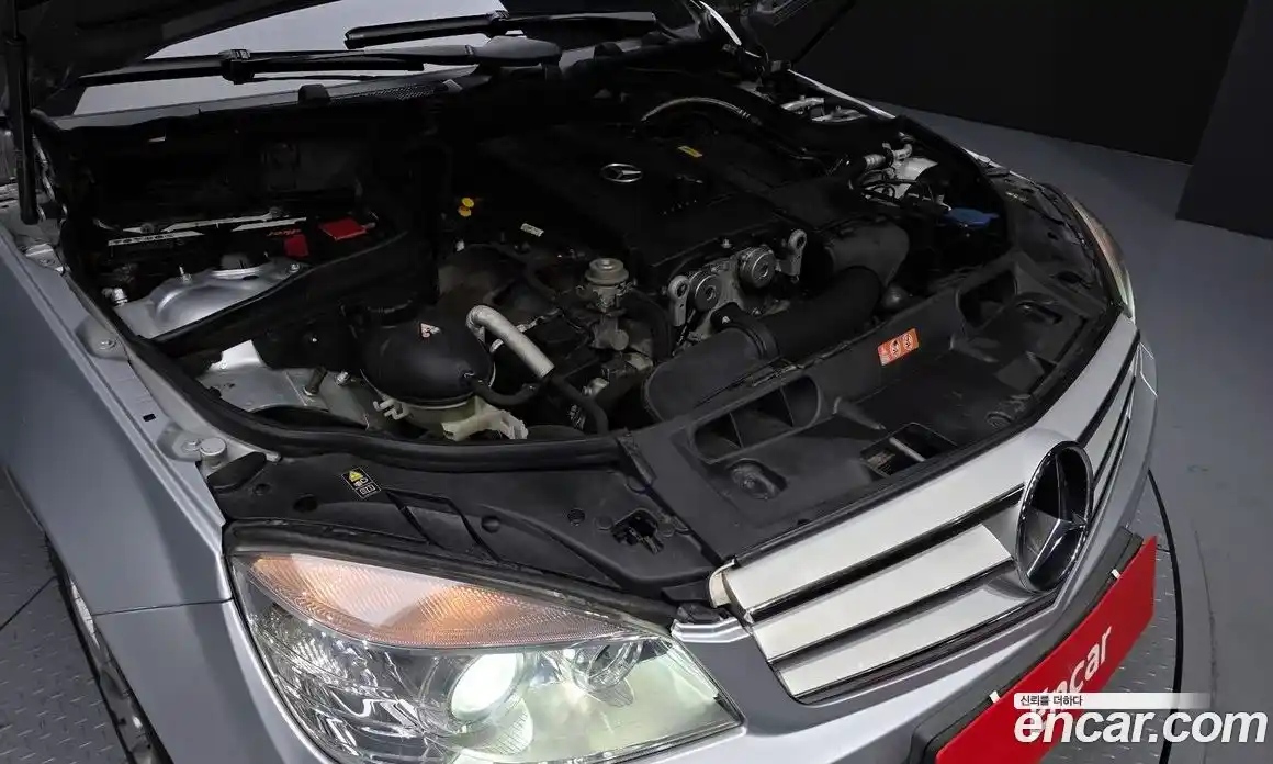 Mercedes-Benz C-Class 2009 1.8 Автомат в Москве № 140752, фото 3