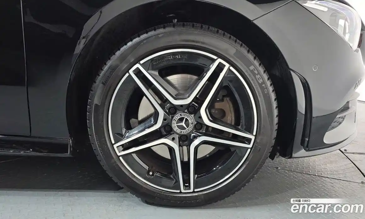 Mercedes-Benz CLA-Class 2021 2.0 Автомат в Москве № 141385, фото 18