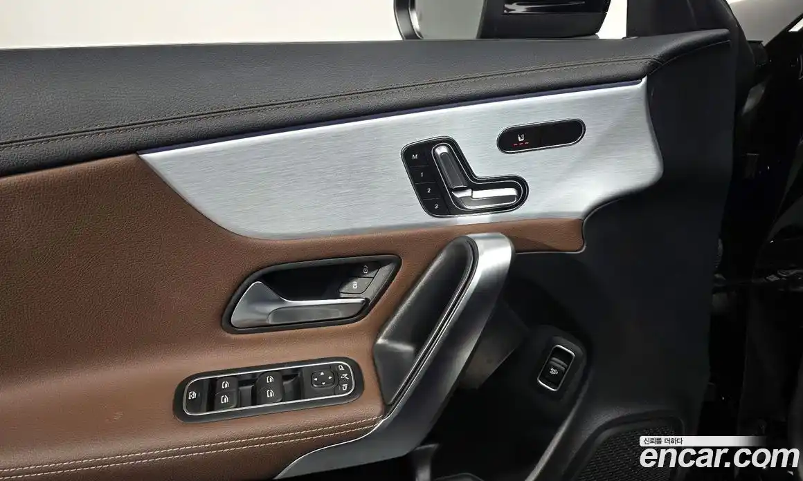 Mercedes-Benz CLA-Class 2021 2.0 Автомат в Москве № 141385, фото 9