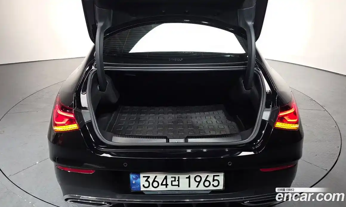 Mercedes-Benz CLA-Class 2021 2.0 Автомат в Москве № 141385, фото 10