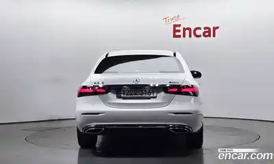 Mercedes-Benz E-Class 2022 2.0 Автомат в Москве № 143066, миниатюра 4