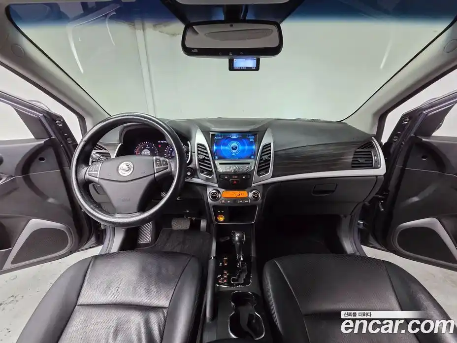 SsangYong Korando 2015 2.0 Автомат в Москве № 147381, фото 6