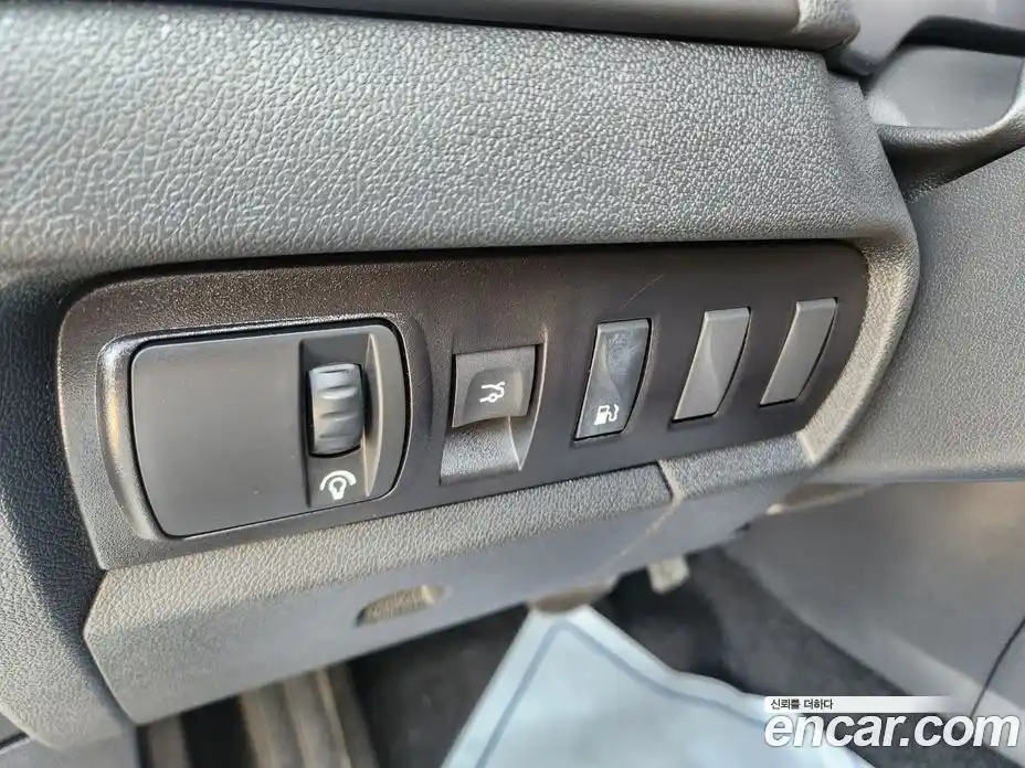 Renault SM3 2015 1.6 Автомат в Москве № 152351, фото 15