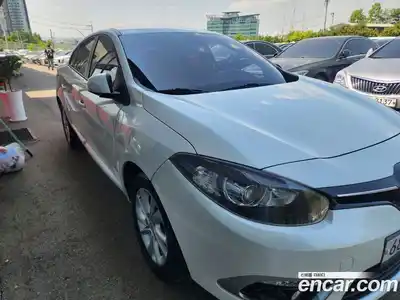 Renault SM3 2015 1.6 Автомат в Москве № 152351, миниатюра 2