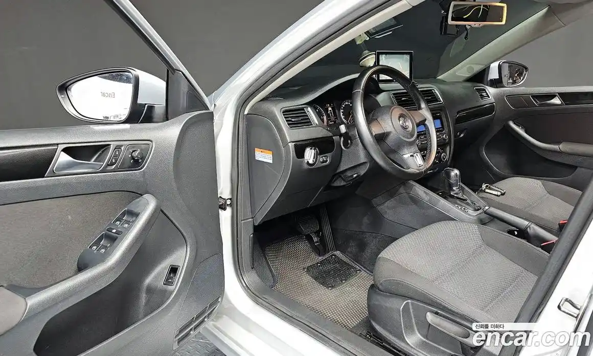 Volkswagen Jetta 2011 2.0 Автомат в Москве № 153795, фото 11