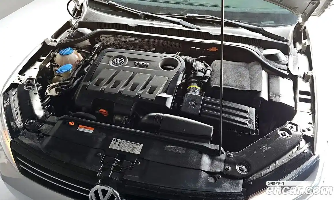 Volkswagen Jetta 2011 2.0 Автомат в Москве № 153795, фото 6