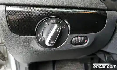 Volkswagen Jetta 2011 2.0 Автомат в Москве № 153795, миниатюра 9