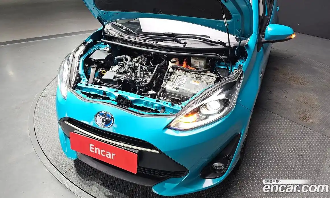 Toyota Prius 2019 1.5 Автомат в Москве № 155602, фото 3