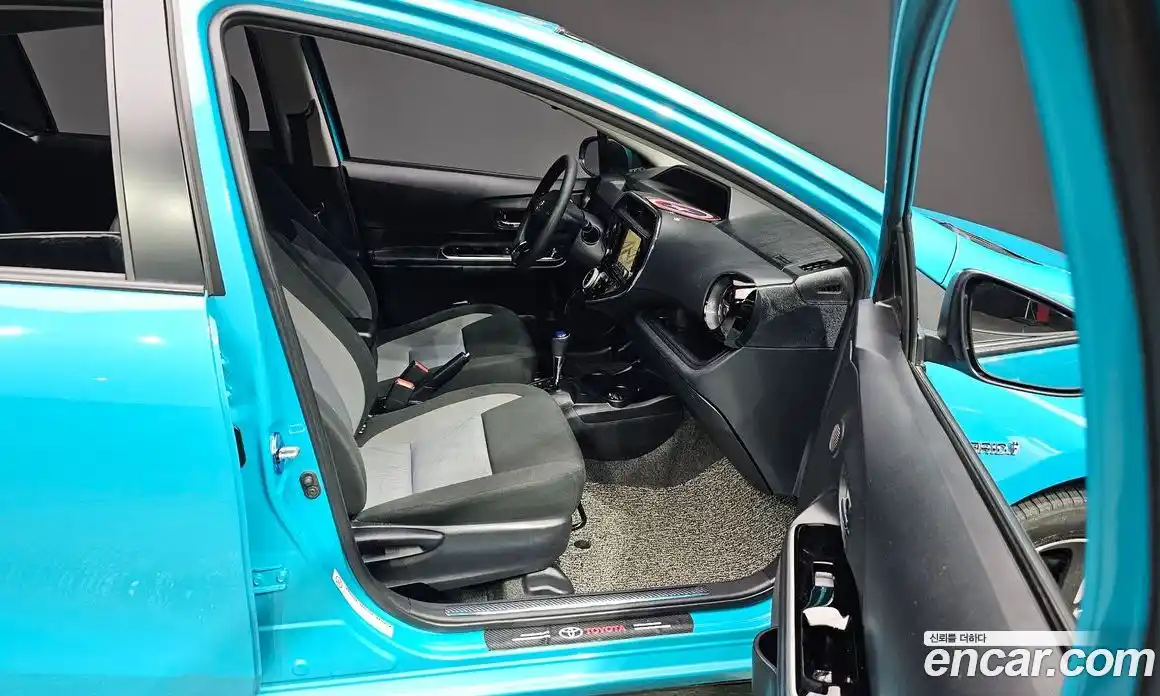 Toyota Prius 2019 1.5 Автомат в Москве № 155602, фото 9