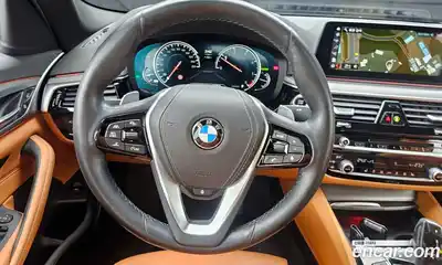BMW 5-Series, 2018