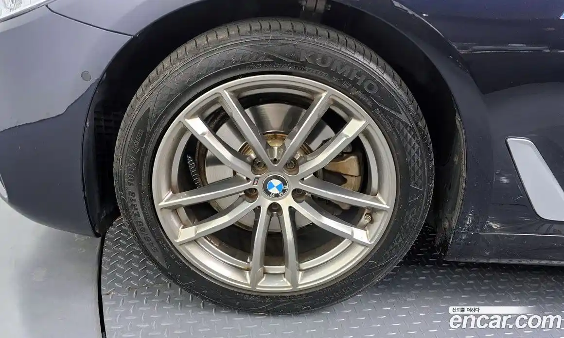 BMW 5-Series 2018 2.0 Автомат в Москве № 157410, фото 9