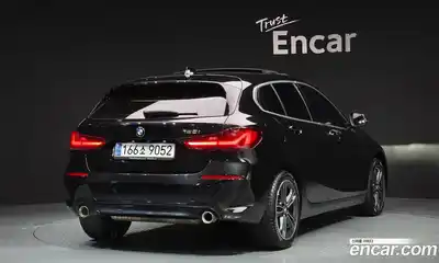 BMW 1-Series 2022 2.0 Автомат в Москве № 157570, миниатюра 2