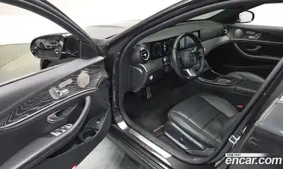 Mercedes-Benz E-Class, 2022