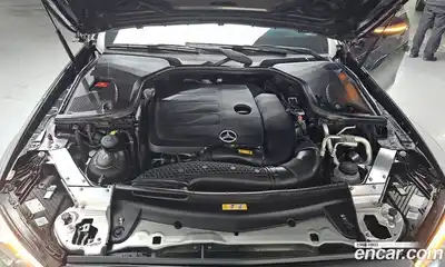 Mercedes-Benz E-Class 2022 2.0 Автомат в Москве № 159032, миниатюра 2